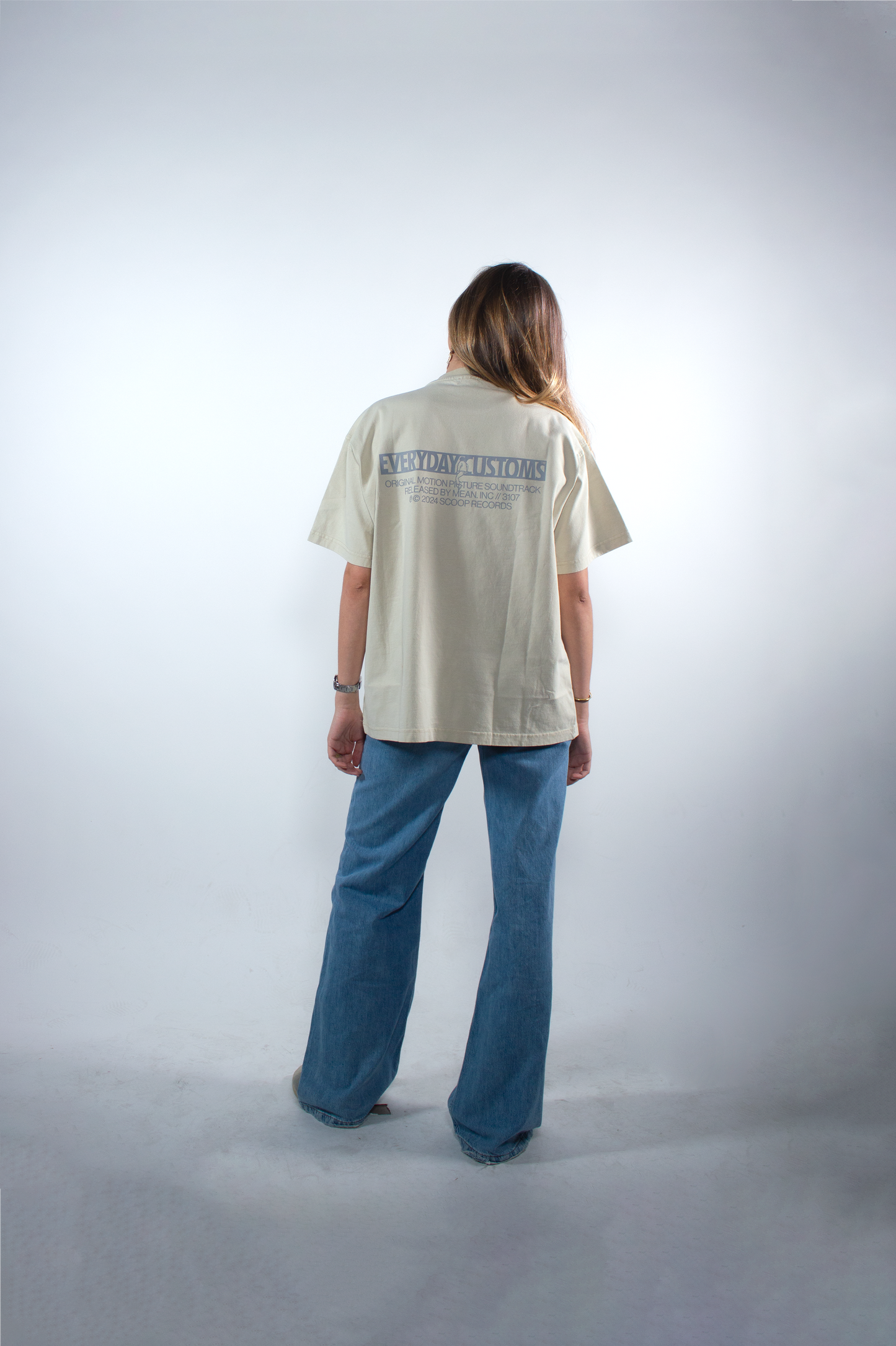 WASHED ALABASTER "EVERYDAY CUSTOMS" TEE