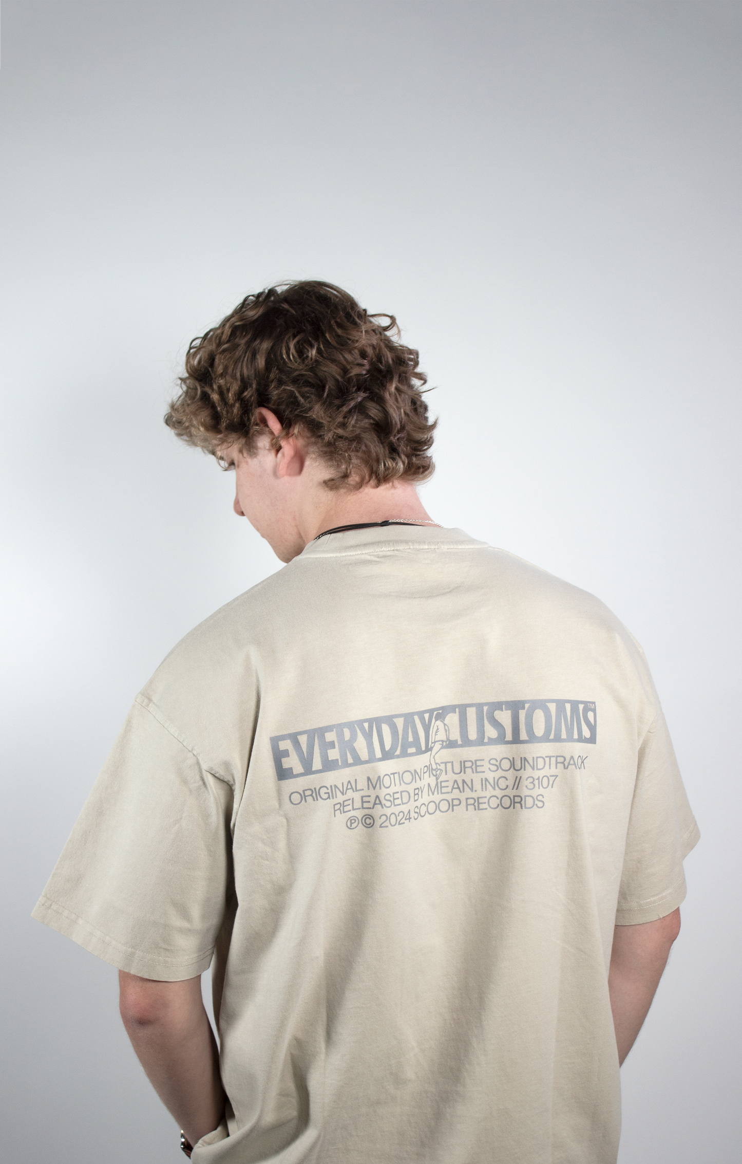 WASHED ALABASTER "EVERYDAY CUSTOMS" TEE