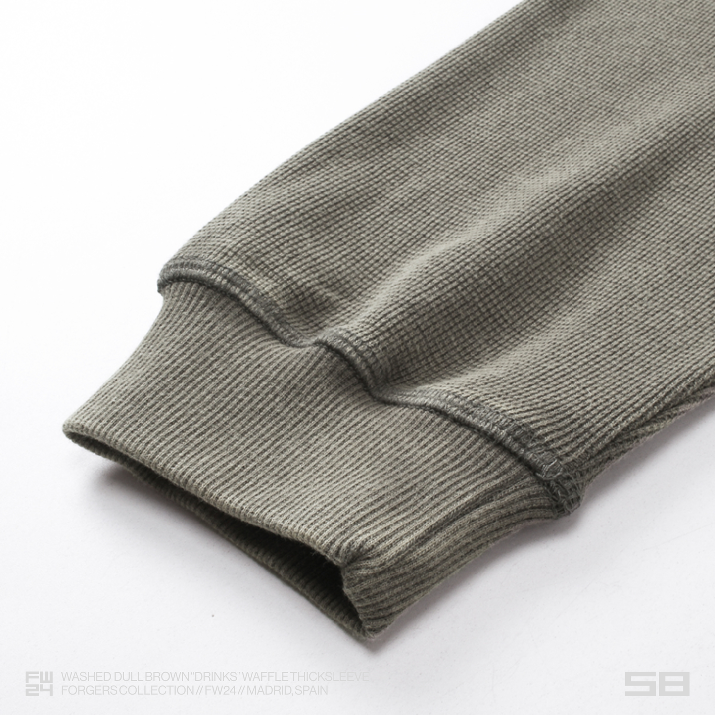 WASHED DULL BROWN "DRINKS" WAFFLE THICKSLEEVE