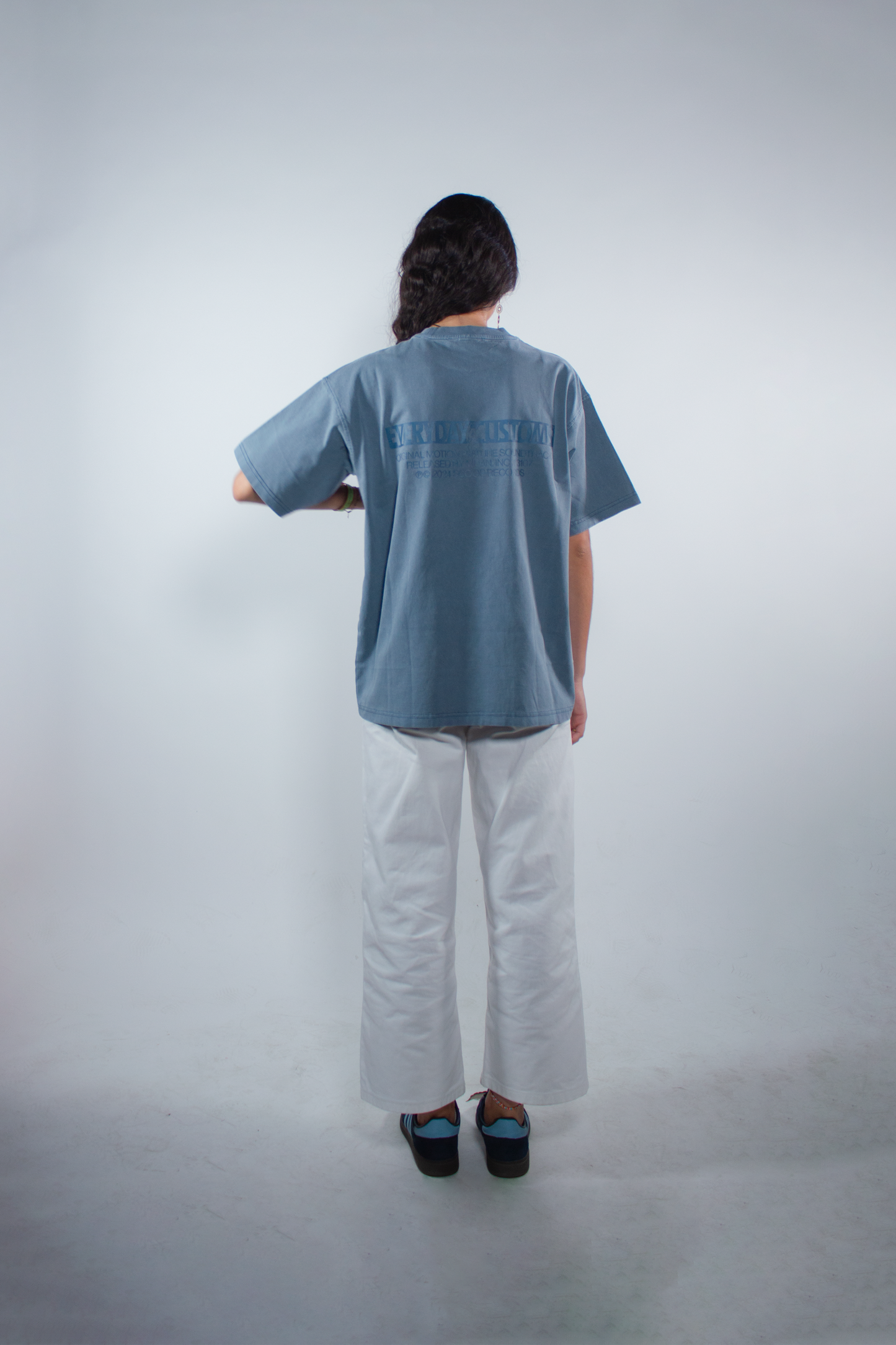 WASHED SLATE BLUE "EVERYDAY CUSTOMS" OVERSIZED TEE