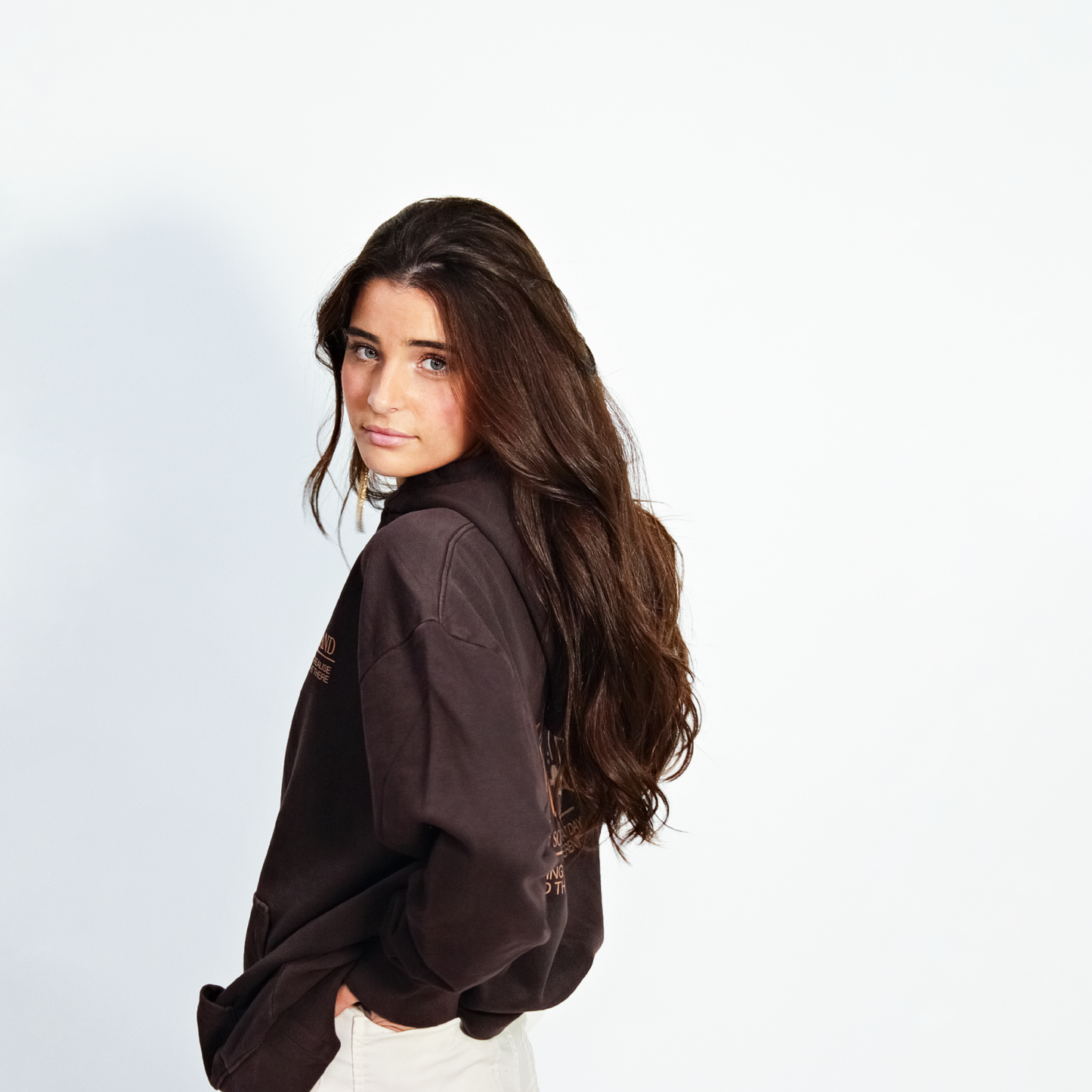 HICKORY BROWN "RIGHT THERE" OVERSIZED HOODIE