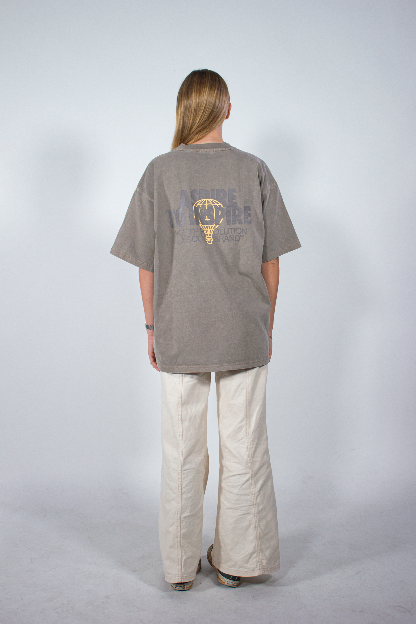 YOUTH REVOLUTION X SCOOP BRAND STONE GREY OVERSIZED TEE