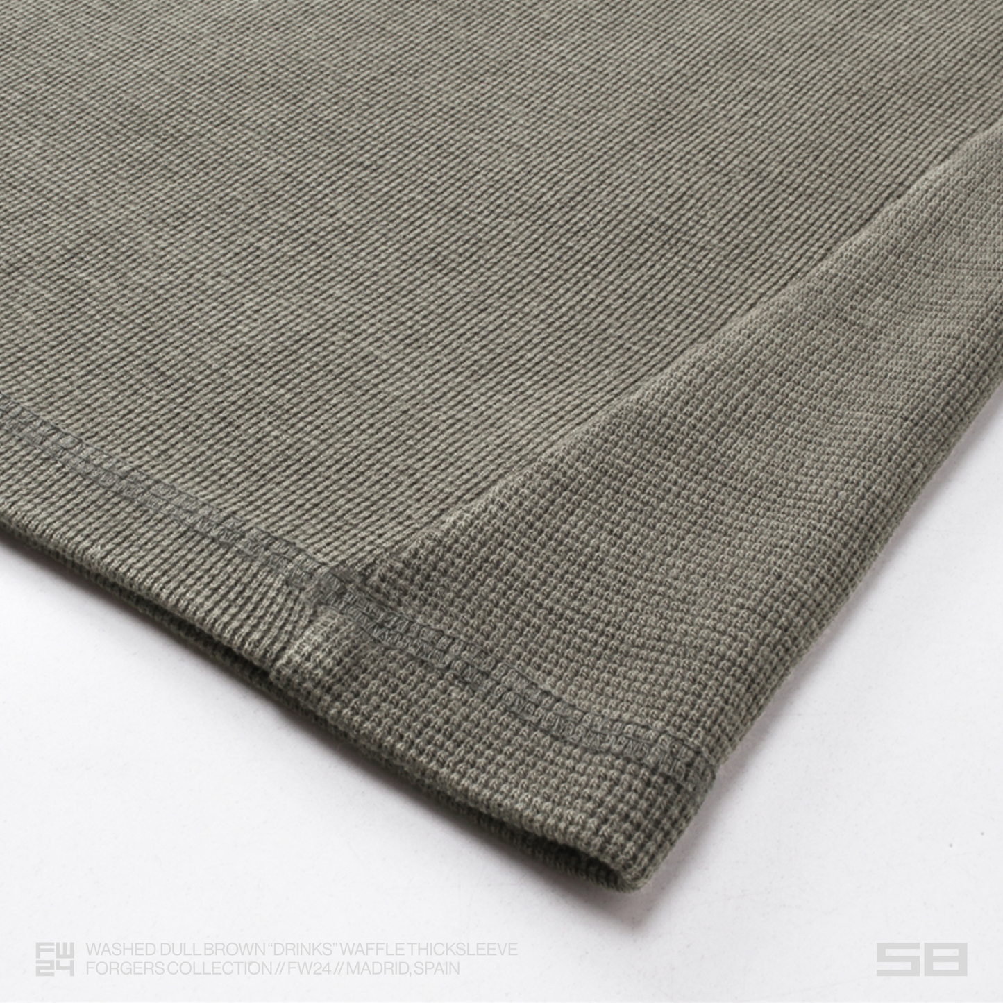WASHED DULL BROWN "DRINKS" WAFFLE THICKSLEEVE